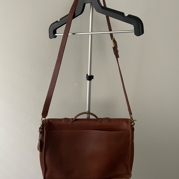 Vintage Coach Brown Leather Laptop Bag with Adjustable Strap - Picture 6 of 14